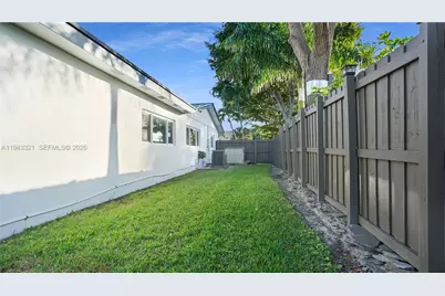 5921 SW 17th St, Plantation, FL 33317 - Photo 51