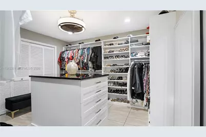 5921 SW 17th St, Plantation, FL 33317 - Photo 23