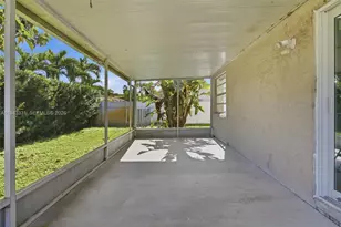 19463 NW 62nd Pl, Hialeah, FL 33015 - Photo 29