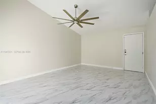 19463 NW 62nd Pl, Hialeah, FL 33015 - Photo 15