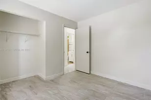 19463 NW 62nd Pl, Hialeah, FL 33015 - Photo 27