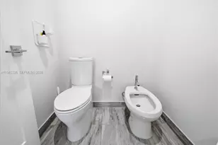 8156 NW 48th Terrace, Doral, FL 33166 - Photo 25