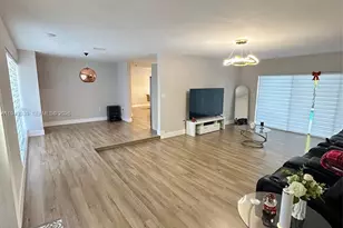 6729 Petunia Dr, Miramar, FL 33023 - Photo 7