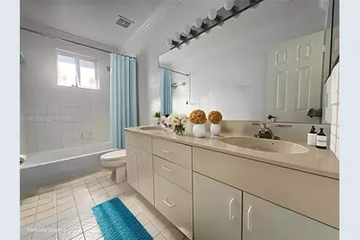 9875 Fairway Cove Ln, Plantation, FL 33324 - Photo 11