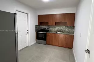 963 NW 5th St, Miami, FL 33128 - Photo 7