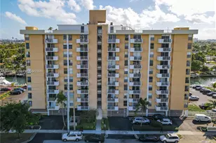2020 NE 135th St, North Miami, FL 33181 - Photo 21
