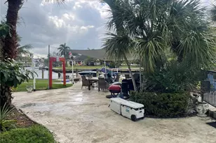 455 Golden Isles Dr, Hallandale Beach, FL 33009 - Photo 25