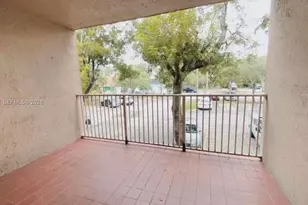 15241 SW 80th St, Miami, FL 33193 - Photo 13