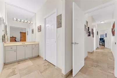 9125 NW 172nd Ter, Hialeah, FL 33018 - Photo 11