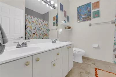 9125 NW 172nd Ter, Hialeah, FL 33018 - Photo 19