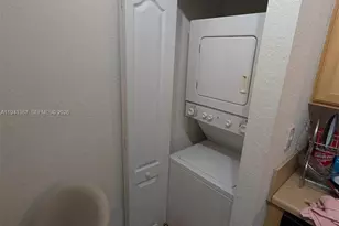 6001 SW 70th St, South Miami, FL 33143 - Photo 9