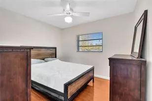 18715 SW 99th Rd, Cutler Bay, FL 33157 - Photo 57