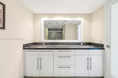 1890 S Ocean Dr #1907, Hallandale Beach, FL 33009 - Photo 17