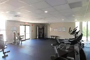 8005 SW 107th Ave, Miami, FL 33173 - Photo 17