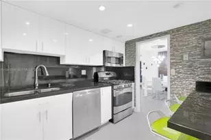 3140 S Ocean Dr, Hallandale Beach, FL 33009 - Photo 9