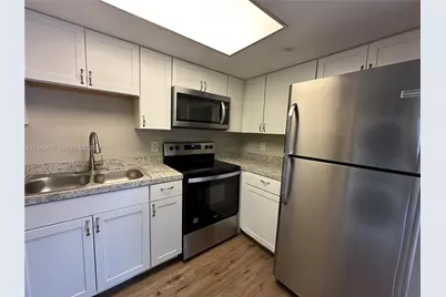 6060 Village Cir, Orlando, FL 32822 - Photo 7