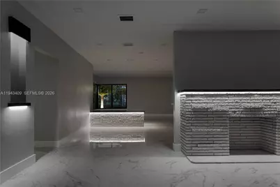 260 NW 86th St, El Portal, FL 33150 - Photo 17