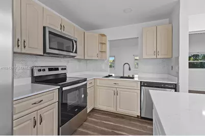 256 NW 78th Ter, Margate, FL 33063 - Photo 13