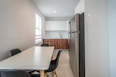 924 Marseille Dr #38, Miami Beach, FL 33141 - Photo 11