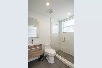 924 Marseille Dr #24, Miami Beach, FL 33141 - Photo 5