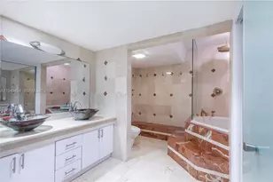 100 Bayview Dr, Sunny Isles Beach, FL 33160 - Photo 21