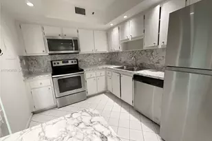 919 Hillcrest Dr, Hollywood, FL 33021 - Photo 9