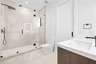 1122 NE 10th Ave, Fort Lauderdale, FL 33304 - Photo 15