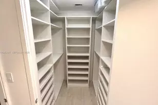 488 NE 18th St, Miami, FL 33132 - Photo 19