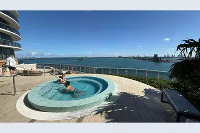 488 NE 18th St #700, Miami, FL 33132 - Photo 35