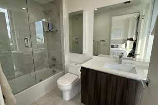 488 NE 18th St, Miami, FL 33132 - Photo 3