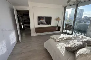 488 NE 18th St, Miami, FL 33132 - Photo 41