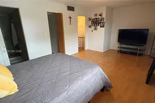 808 NE 27th Ave, Hallandale Beach, FL 33009 - Photo 23