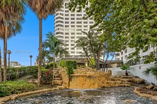 801 Brickell Bay Dr, Miami, FL 33131 - Photo 3