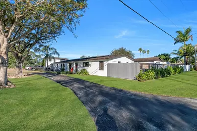 17255 SW 299th St, Homestead, FL 33030 - Photo 7