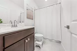 818 SE 17th St, Homestead, FL 33034 - Photo 15