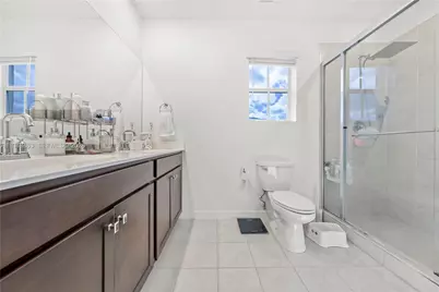 818 SE 17th St #818, Homestead, FL 33034 - Photo 11