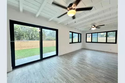 641 NE 2nd St, Dania Beach, FL 33004 - Photo 23