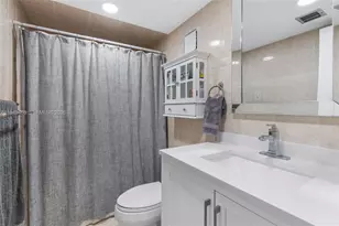 10911 Cedar Ln, Pembroke Pines, FL 33026 - Photo 21