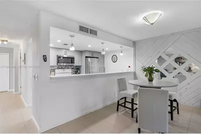 10911 Cedar Ln, Pembroke Pines, FL 33026 - Photo 19