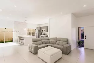 21475 SW 90th Pl, Cutler Bay, FL 33189 - Photo 13