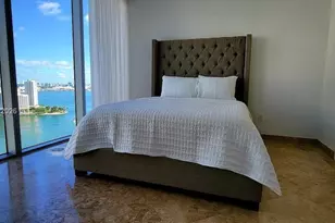 1300 Brickell Bay Dr, Miami, FL 33131 - Photo 7