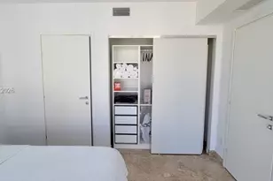 1300 Brickell Bay Dr, Miami, FL 33131 - Photo 9