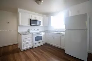 8690 Sunset Dr, Palm Beach Gardens, FL 33410 - Photo 7