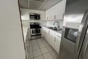 1104 W 44th St, Hialeah, FL 33012 - Photo 5