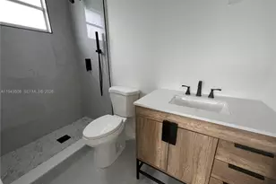 1104 W 44th St, Hialeah, FL 33012 - Photo 9