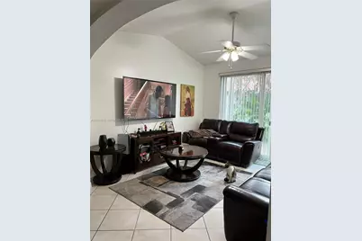 14412 NW 83rd Pl #14412, Miami Lakes, FL 33016 - Photo 3