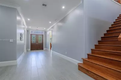 6077 NW 71st Ter, Parkland, FL 33067 - Photo 7