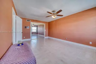 10920 SW 71st St, Miami, FL 33173 - Photo 15