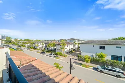 4648 NW 83rd Ave #4648, Doral, FL 33166 - Photo 37