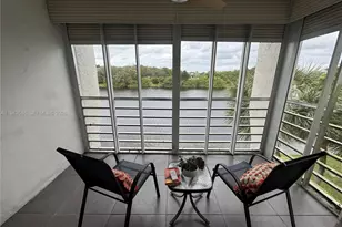 9450 Poinciana Pl, Davie, FL 33324 - Photo 3